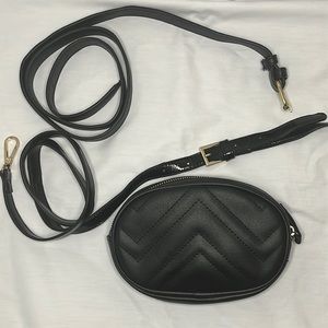 Black Fanny pack